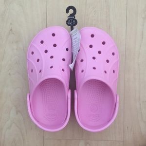 Light pink kids Crocs NWT size 2